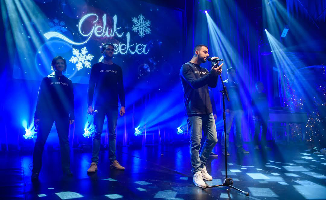 Rapper Alex Rapper Alex Karakhanian geeft positieve draai aan gelukzoeker | Fryslan1